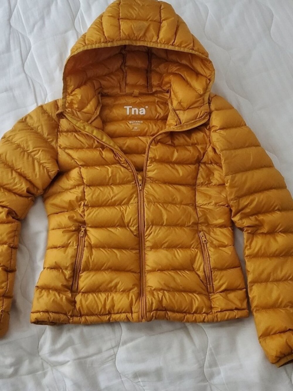 Aritzia TNA Botanie Puffer Jacket In Marigold Yellow